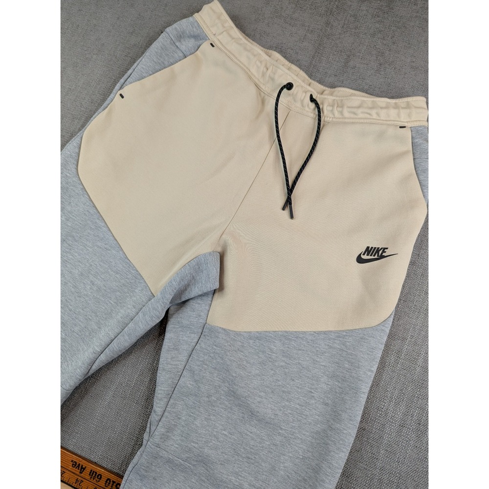 Nike Tech Fleece Joggers Mens M Grey Beige Colorblock Sweatpants Swoosh Pants